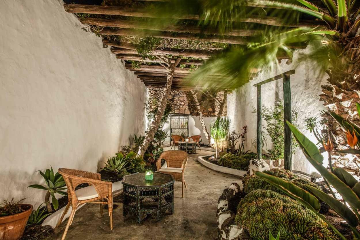 Los Lirios Hotel Rural - Adults Only Тіас Екстер'єр фото