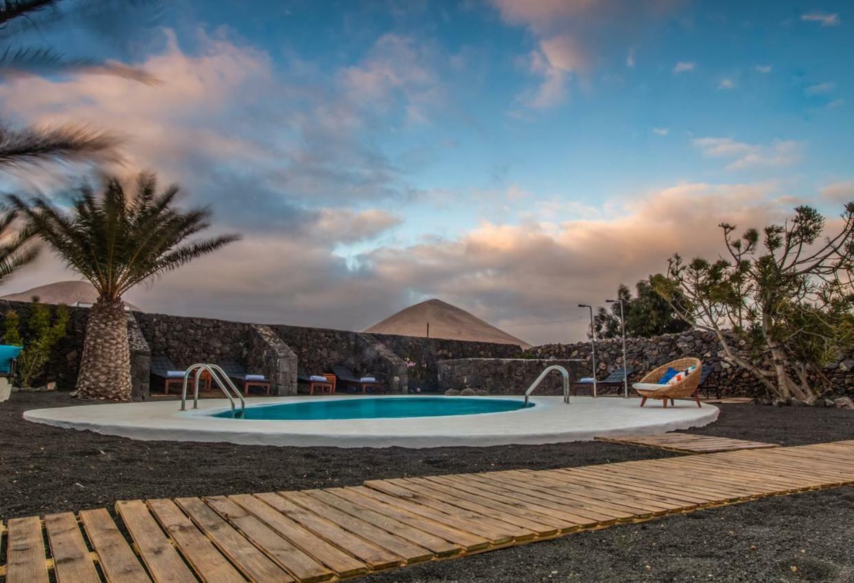 Los Lirios Hotel Rural - Adults Only Тіас Екстер'єр фото