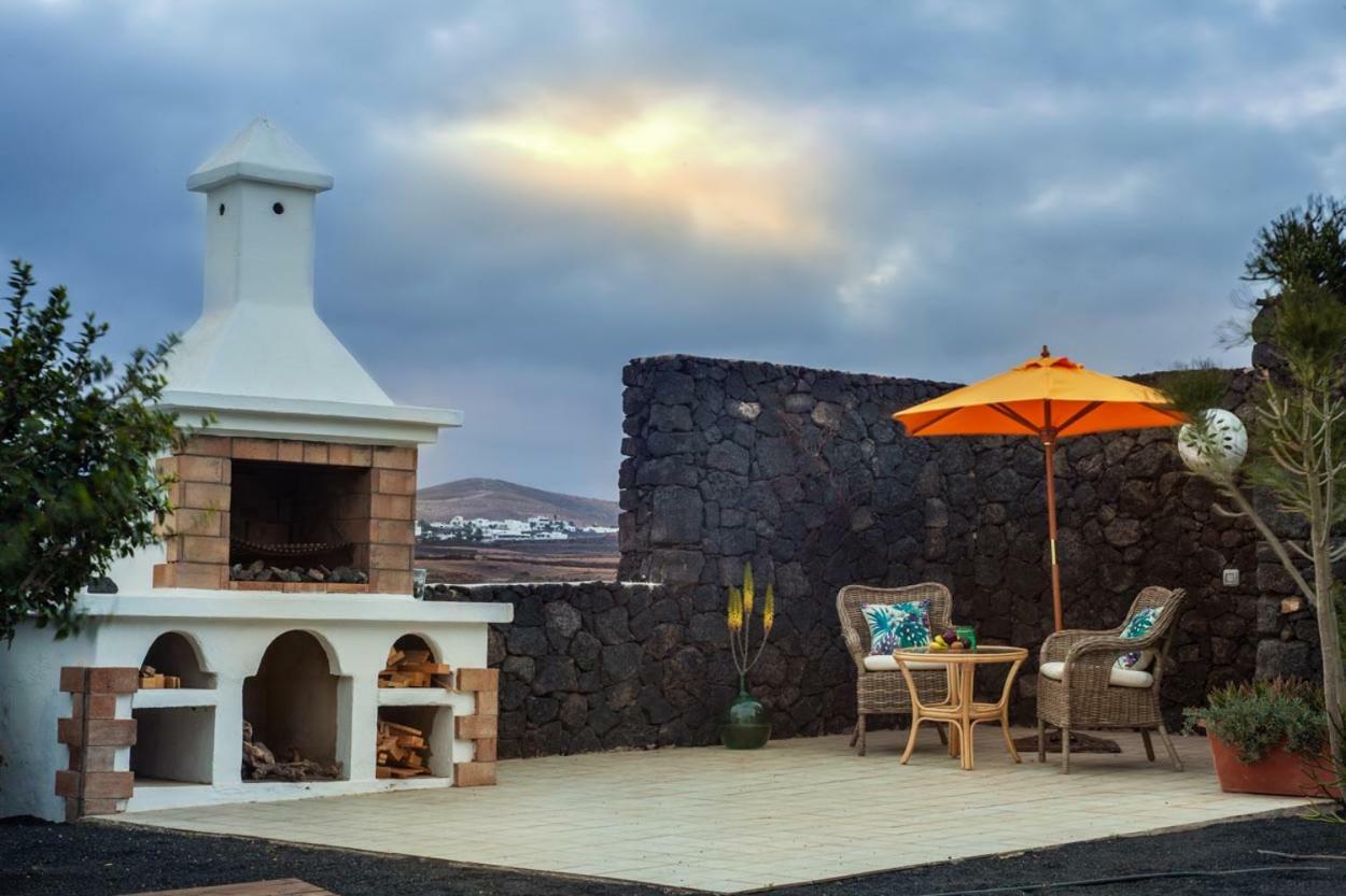 Los Lirios Hotel Rural - Adults Only Тіас Екстер'єр фото