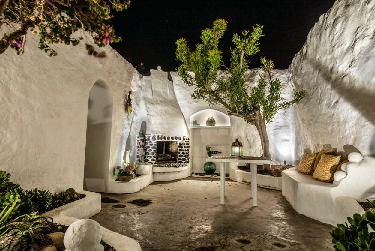 Los Lirios Hotel Rural - Adults Only Тіас Екстер'єр фото