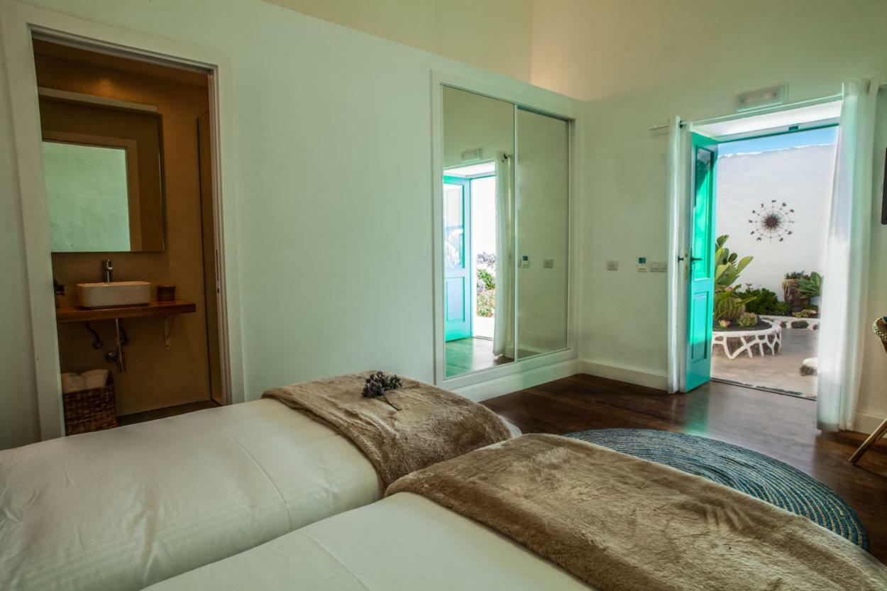 Los Lirios Hotel Rural - Adults Only Тіас Екстер'єр фото